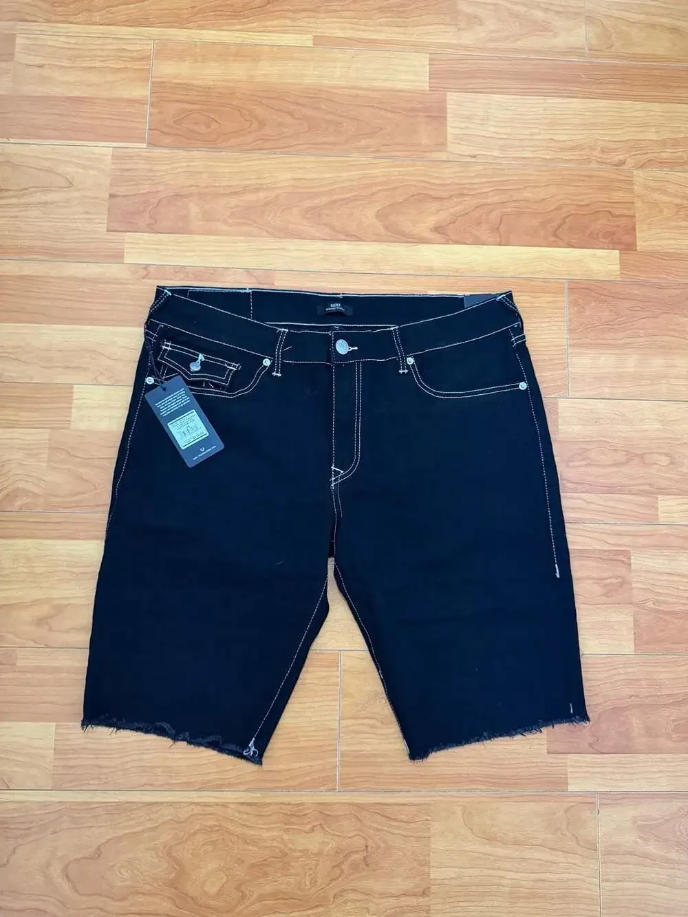 True Religion Ricky Relaxed Straight Flap Denim Shorts with Fray Hem in Rinse